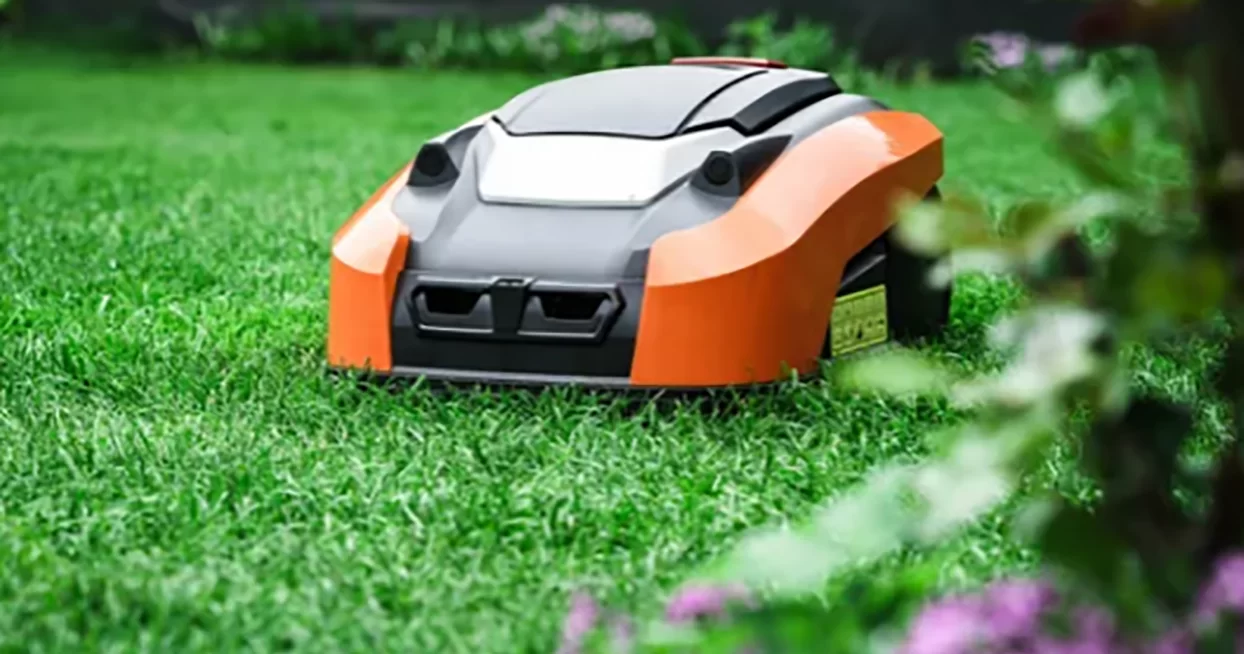 Mowing Robot